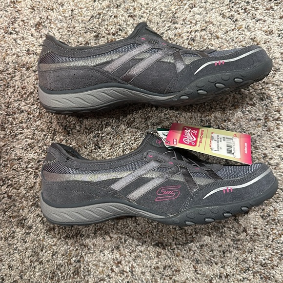 Sketchers Relaxed Fit Memory Foam - Picture 3 of 7